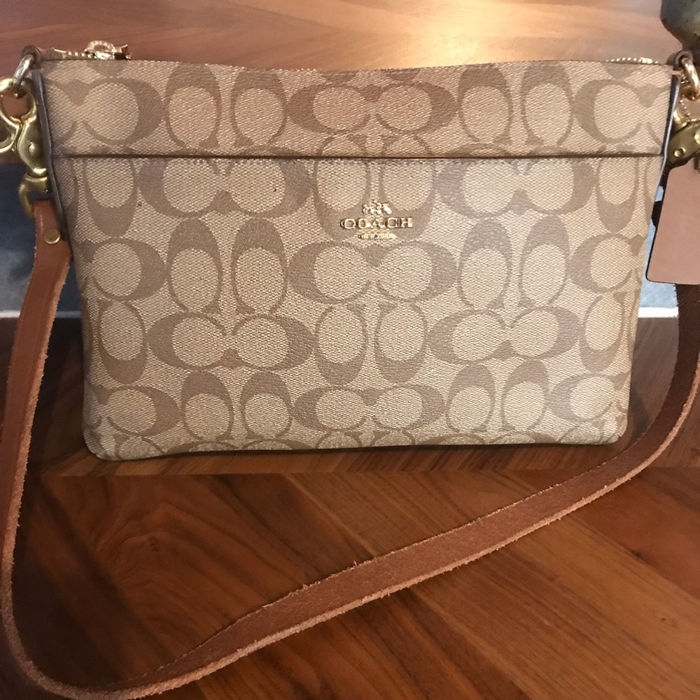 Retro Coach Handbag Small Double-C Pattern